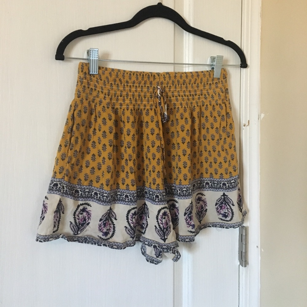 Bohemian yellow and white shorts high waisted